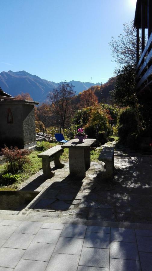 Il Borgo Di Monica Villa Domodossola Exterior foto