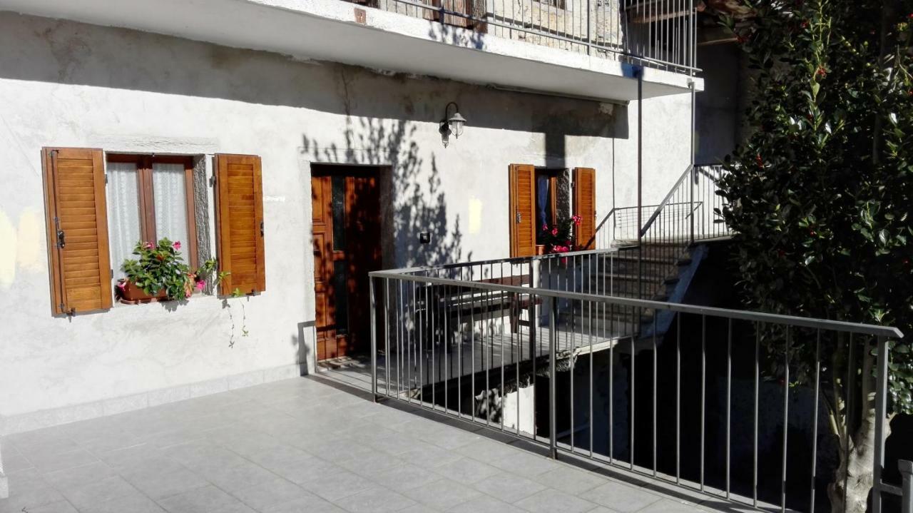 Il Borgo Di Monica Villa Domodossola Exterior foto