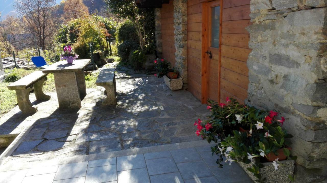 Il Borgo Di Monica Villa Domodossola Exterior foto