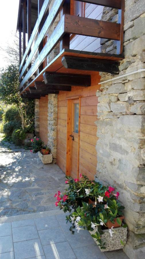 Il Borgo Di Monica Villa Domodossola Exterior foto