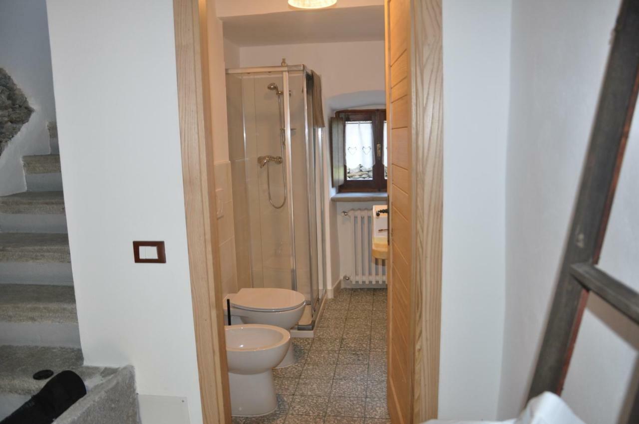 Il Borgo Di Monica Villa Domodossola Exterior foto